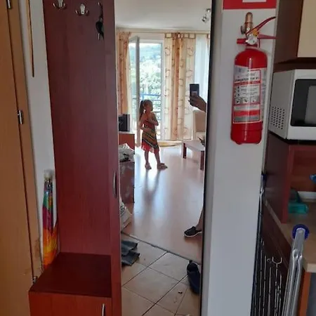Apartament In Cu Piscina La Bg شقة بالشيك