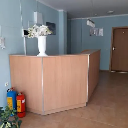 Apartament In Cu Piscina La Bg *