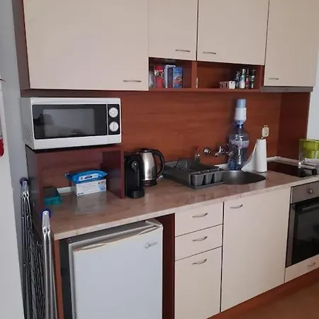Apartament In Cu Piscina La Bg شقة *