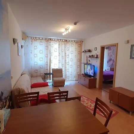 Apartament In Cu Piscina La Bg