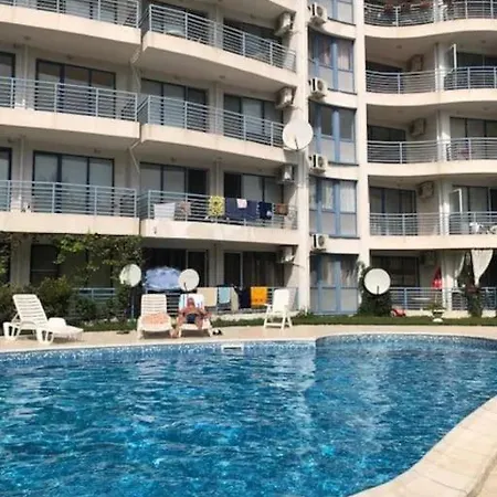 شقة Apartament In Cu Piscina La Bg